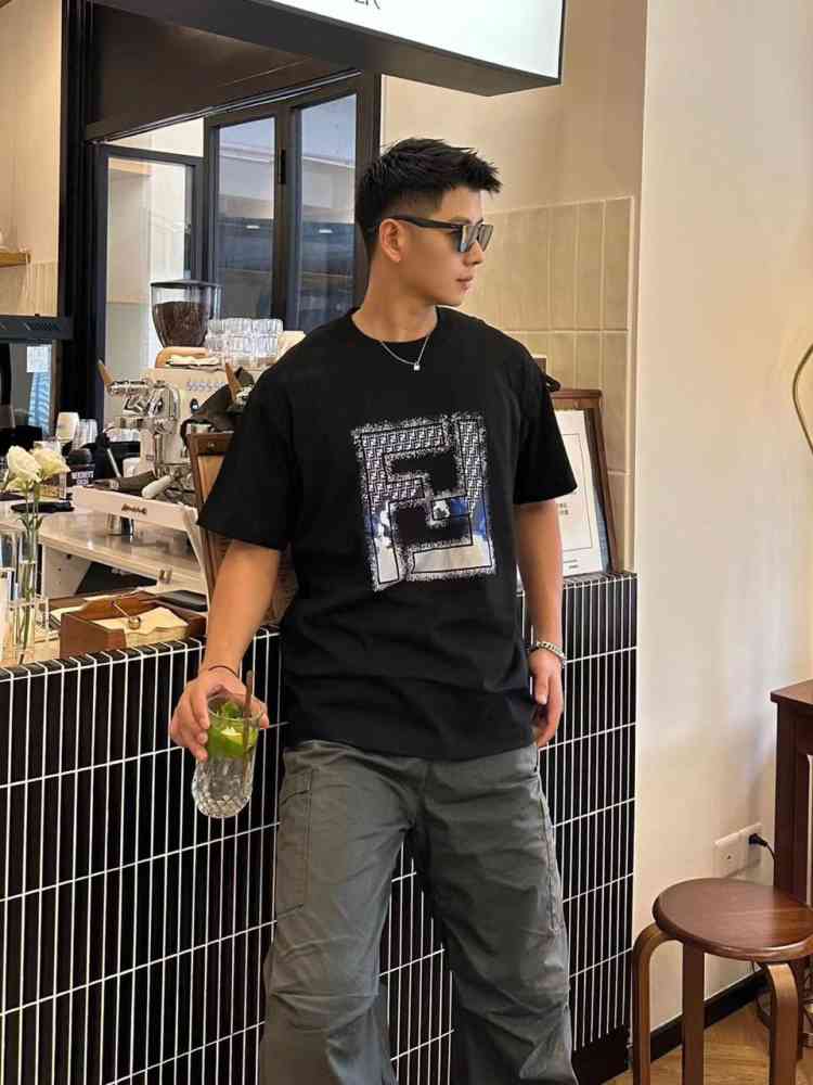 Fendi Black Embroidery Logo Premium Baggy Fit T-shirt-5
