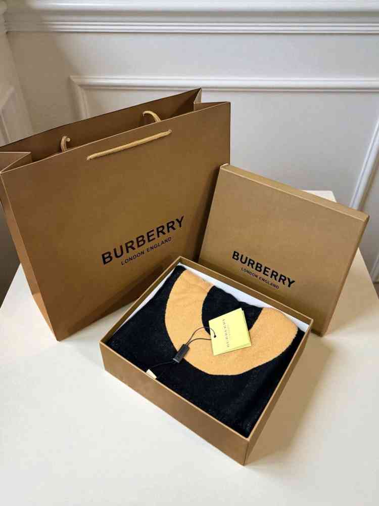 Burberry Cashmere Black/Brown Premium Quality Muffler-1