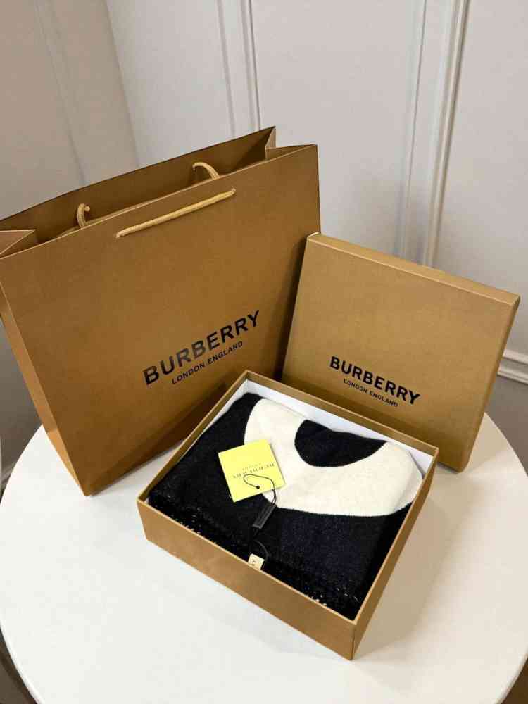 Burberry Cashmere Black Premium Quality Muffler-2