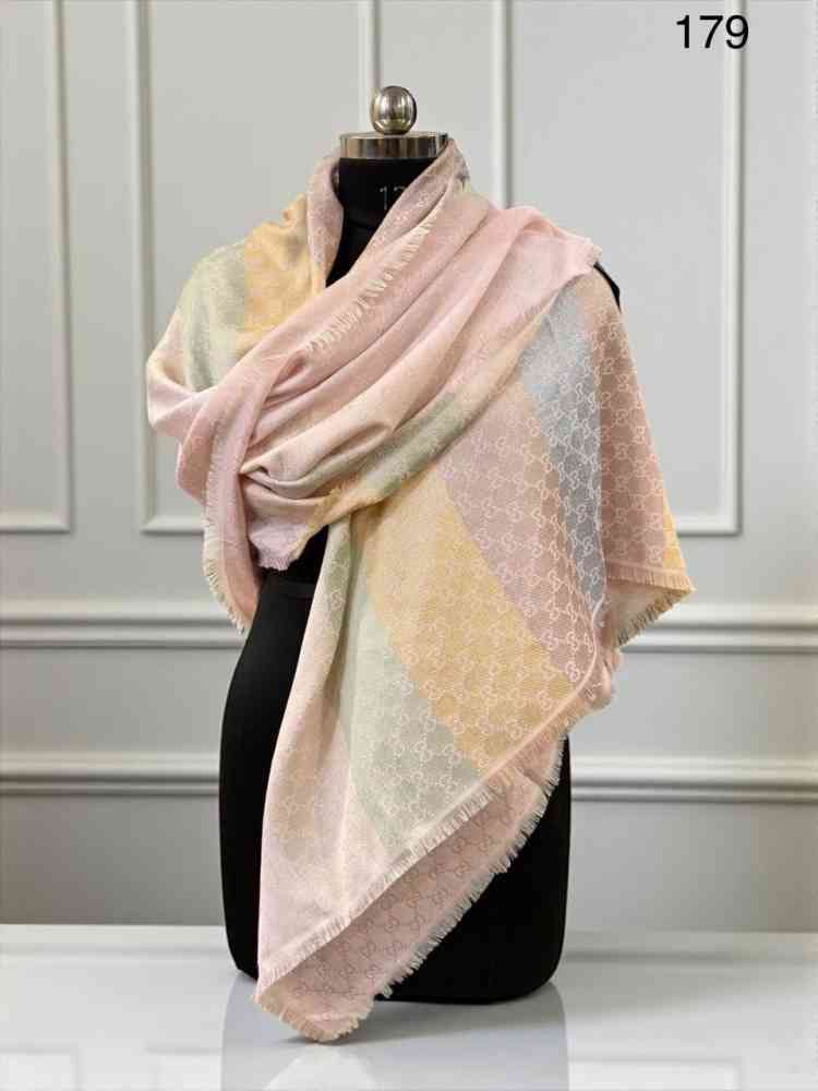 Pastle Gucci GG Monogram Warm Cream Reversible Stole