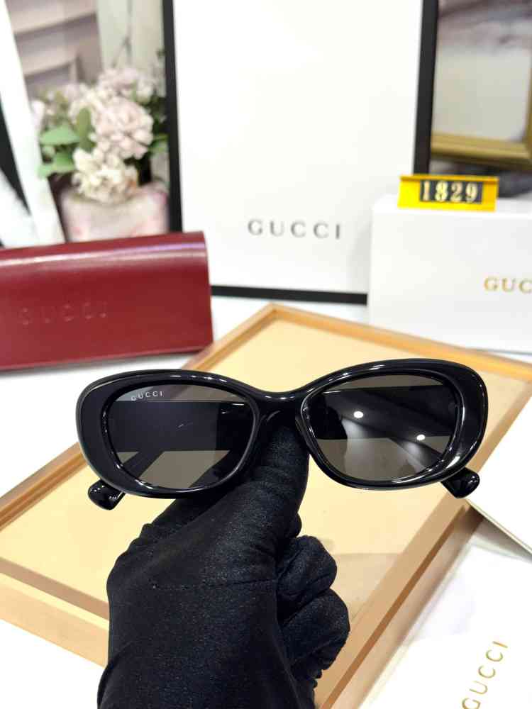 Gucci Black Premium Women's Sunglasses-1
