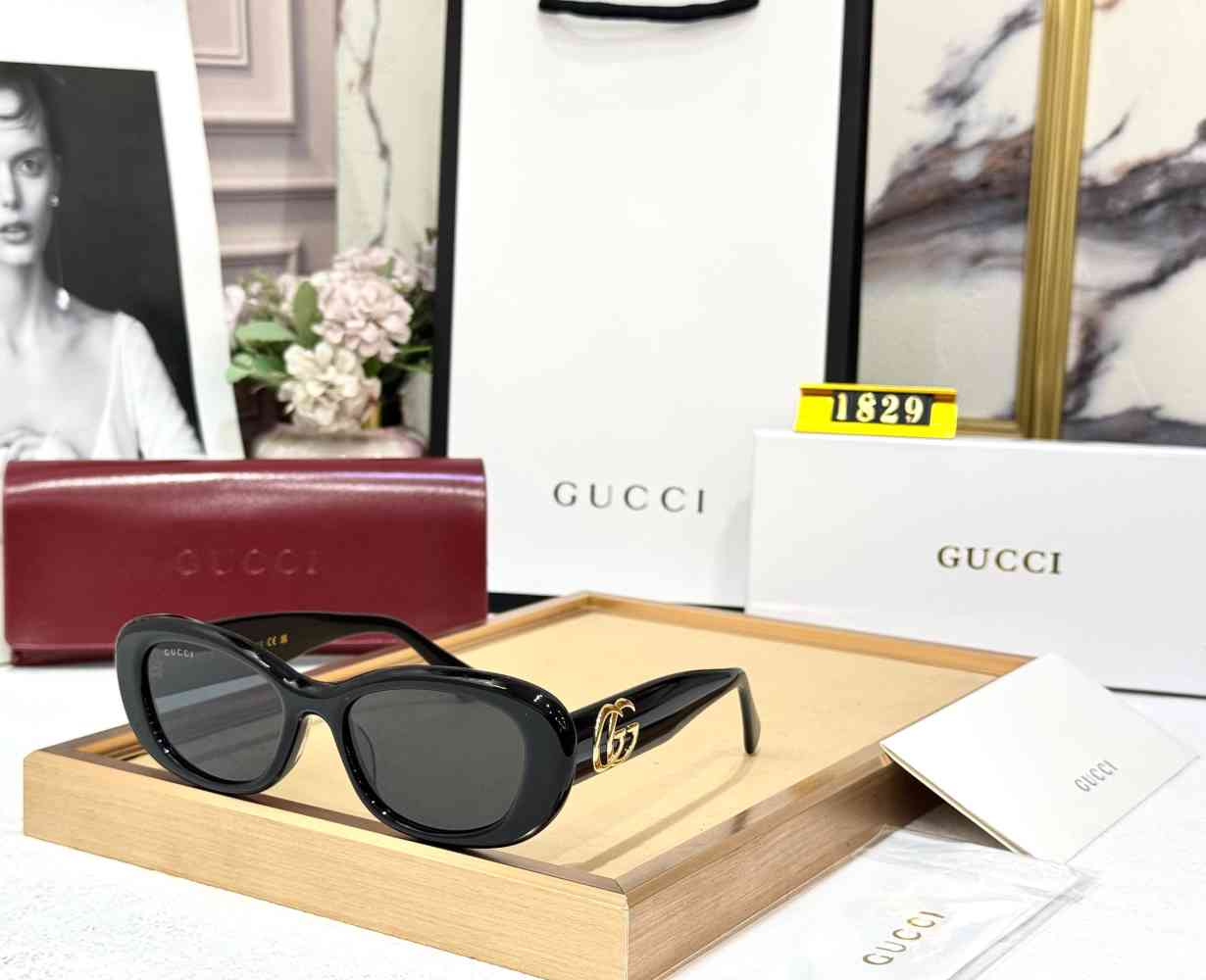 Gucci Black Premium Women's Sunglasses-3