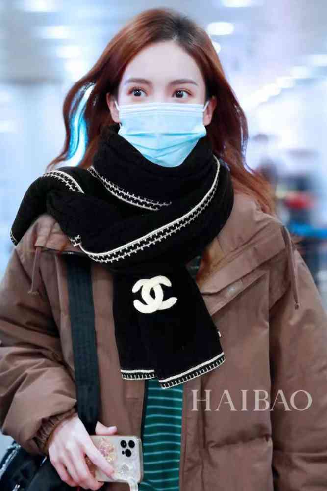 Chanel Black Assorted Woolen Muffler-thumb-0
