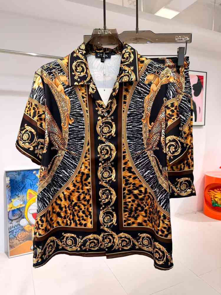 Versace Printed Premium Quality T-shirt & Shorts Combo-thumb-0