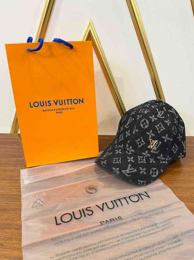 Louis Vuitton Black Premium Quality Cap-thumb-1