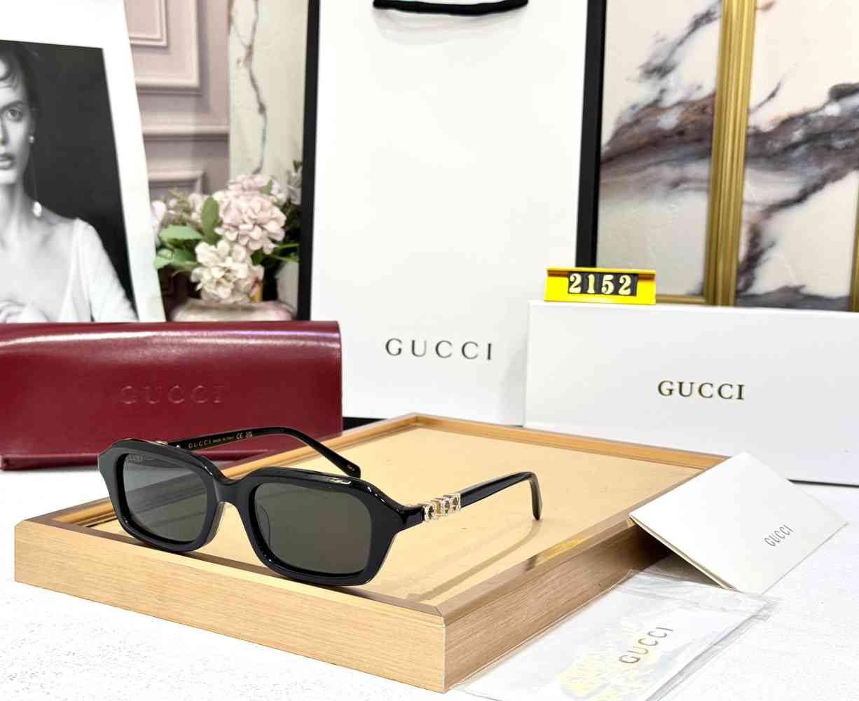 Gucci Black Women's Sunglasses-thumb-0