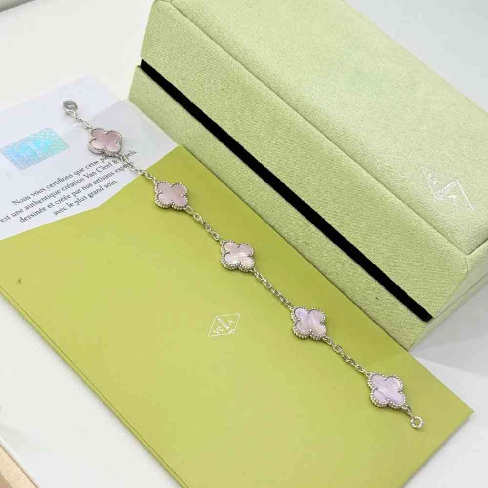 White Van Cleef Alhambra Black Stone Clover Gold Color Bracelet