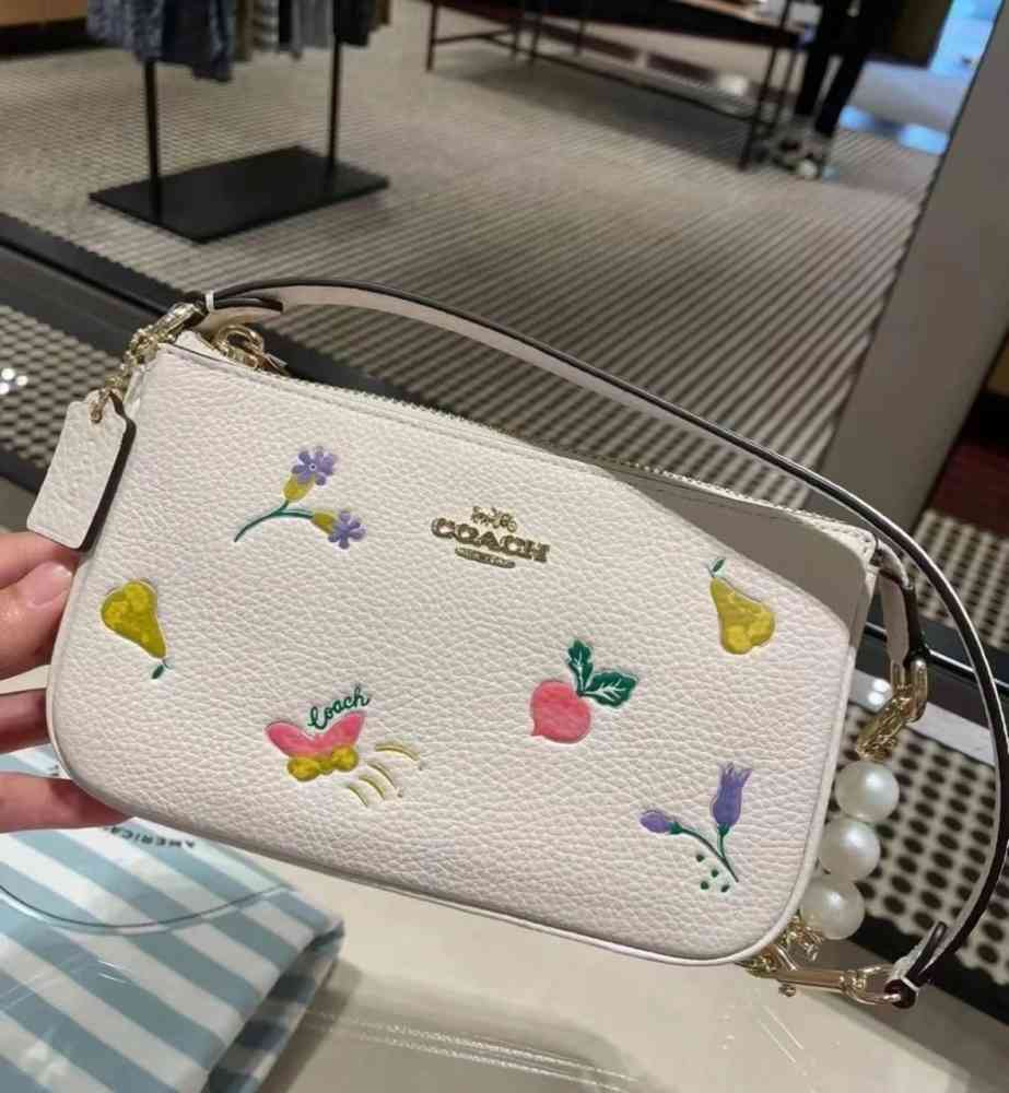 White Coach Pearl Edition Black Shoulder Bag