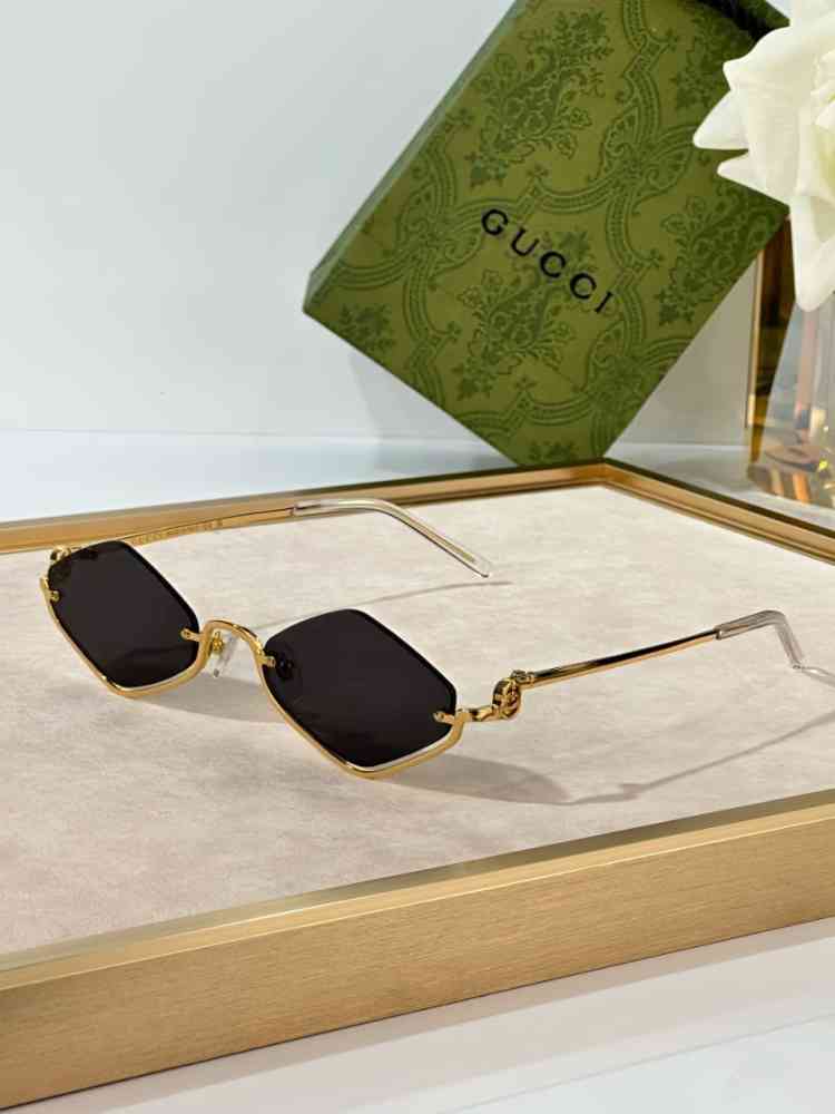Black Gucci Pink Women's Sunglasses