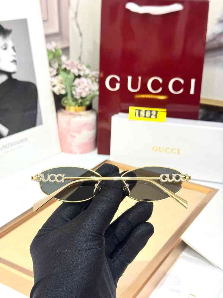 Gucci Black Women's Sunglasses-thumb-3