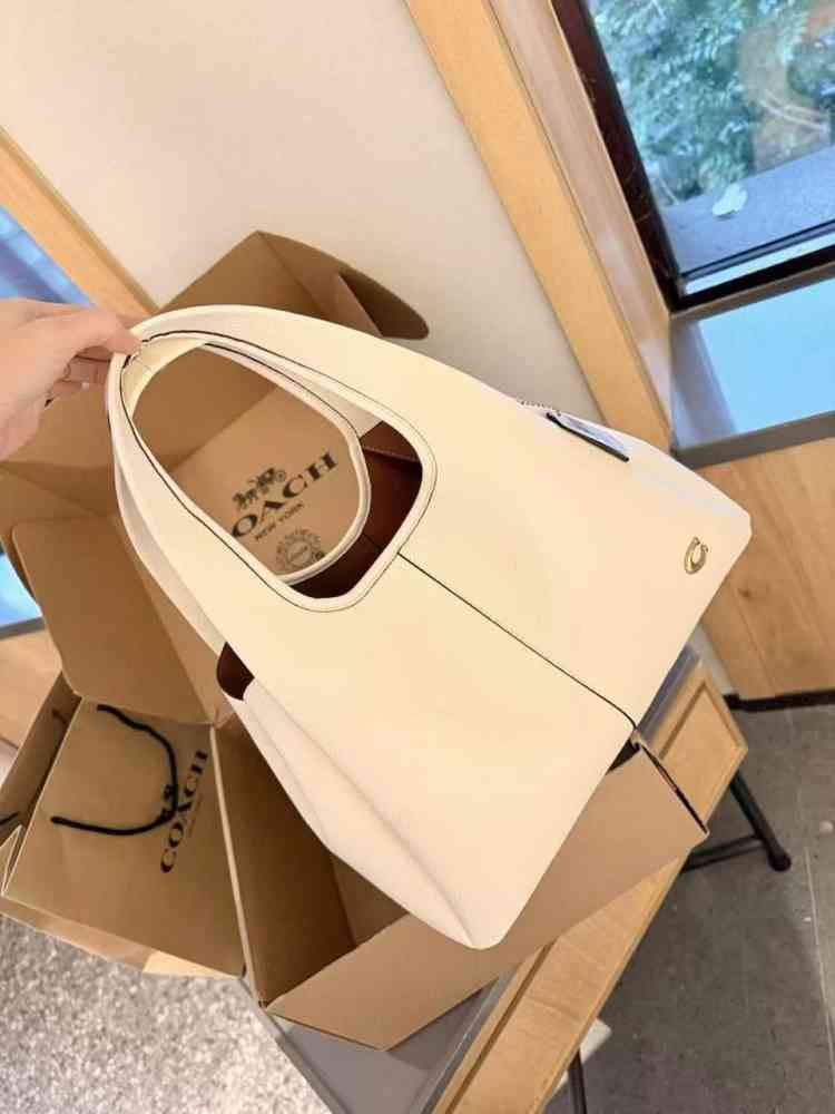Cream Coach Lana Black Large Shoulder Bag