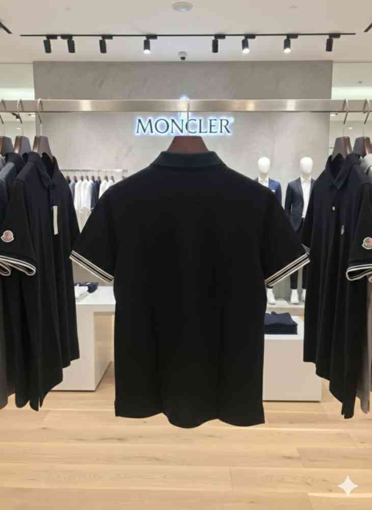 Moncler Black Premium Quality T-shirt-thumb-3