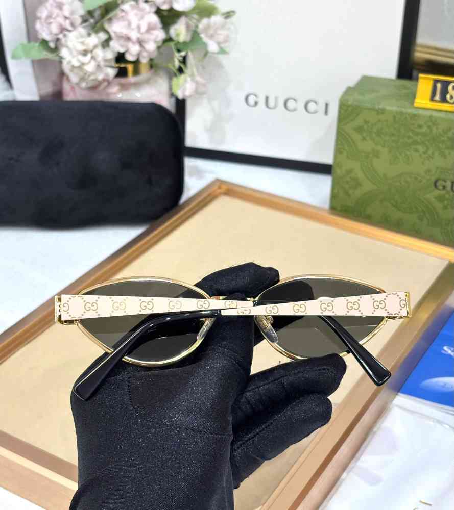 Gucci Black GG Women's Sunglasses-thumb-3