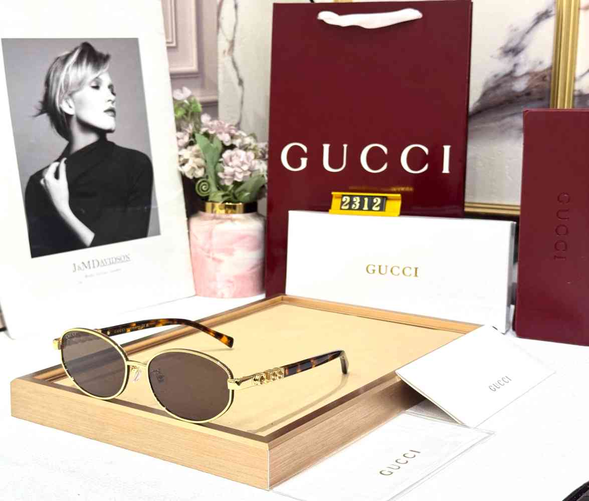 Brown Gucci Black GG Women's Sunglasses