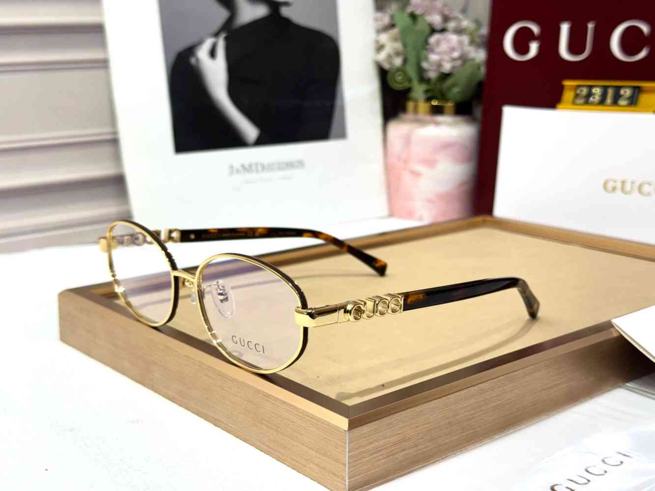 White Gucci Black GG Women's Sunglasses