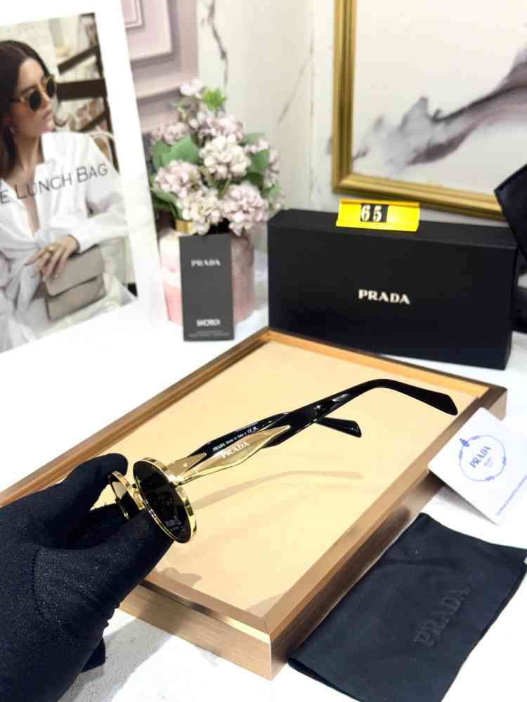 Prada Black Luxury Sunglasses-thumb-2