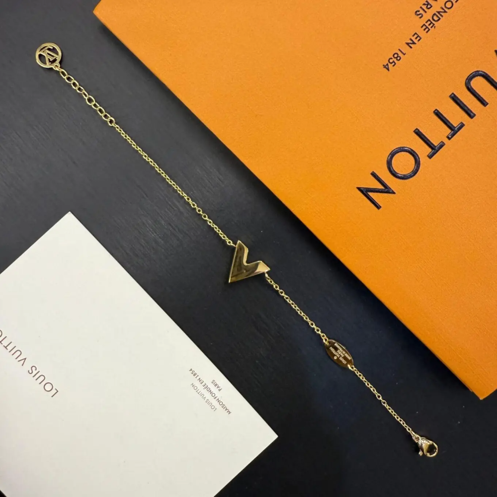 Louis Vuitton Essential V Bracelet-thumb-0
