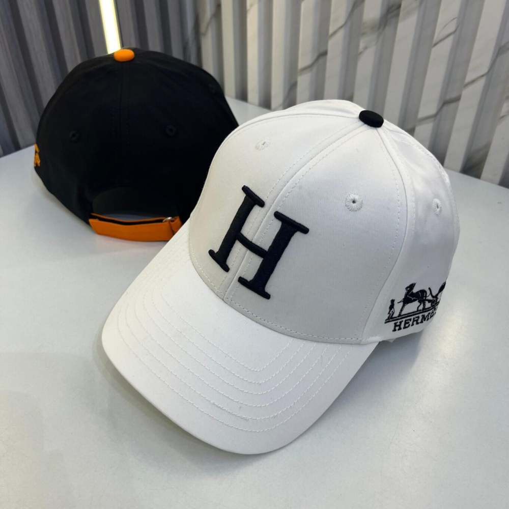 Hermès Logo White Baseball Cap-thumb-0