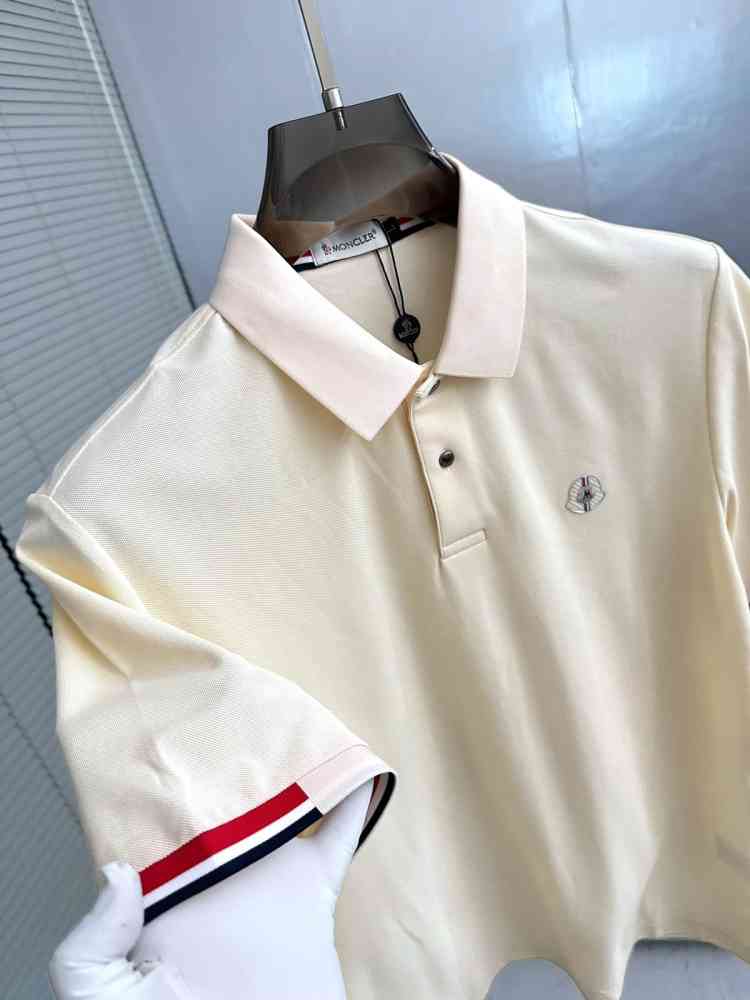Moncler Peach Premium Quality T-shirt-thumb-2
