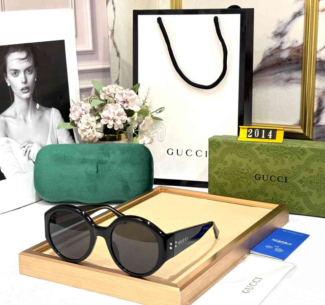 Black Gucci Wine GG Women's Sunglasses