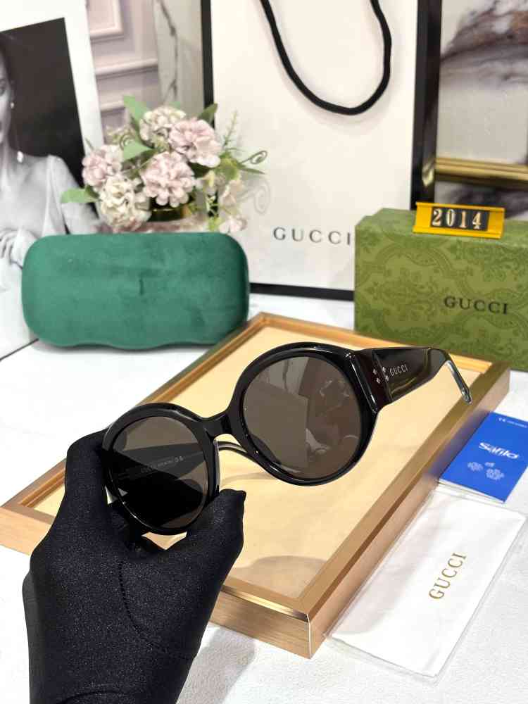 Gucci Black GG Women's Sunglasses-thumb-1