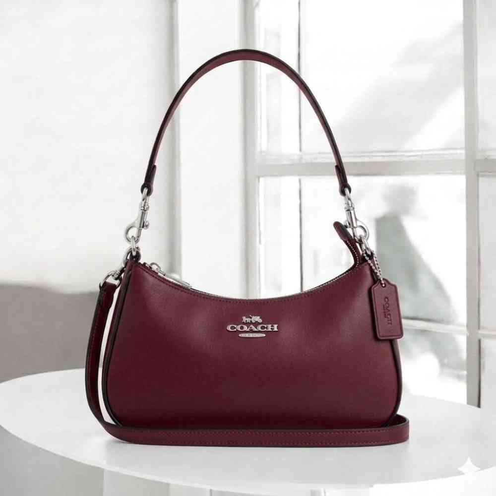 Wine Coach Teri Novelty Black Shoulder Bag