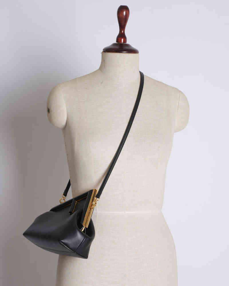 Fendi First Small Black leather Clutch bag-thumb-4