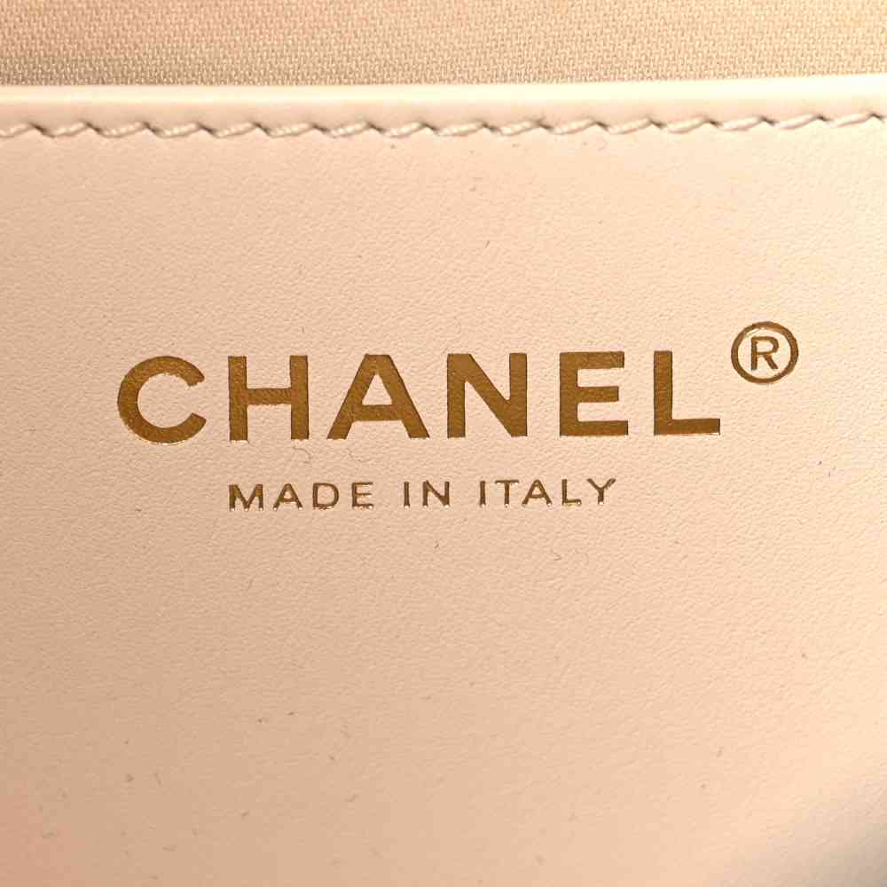 Chanel Maxi White Mini Shoulder Bag-9