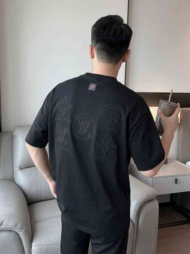 Louis Vuitton Black Embroidery Logo Premium T-shirt-2