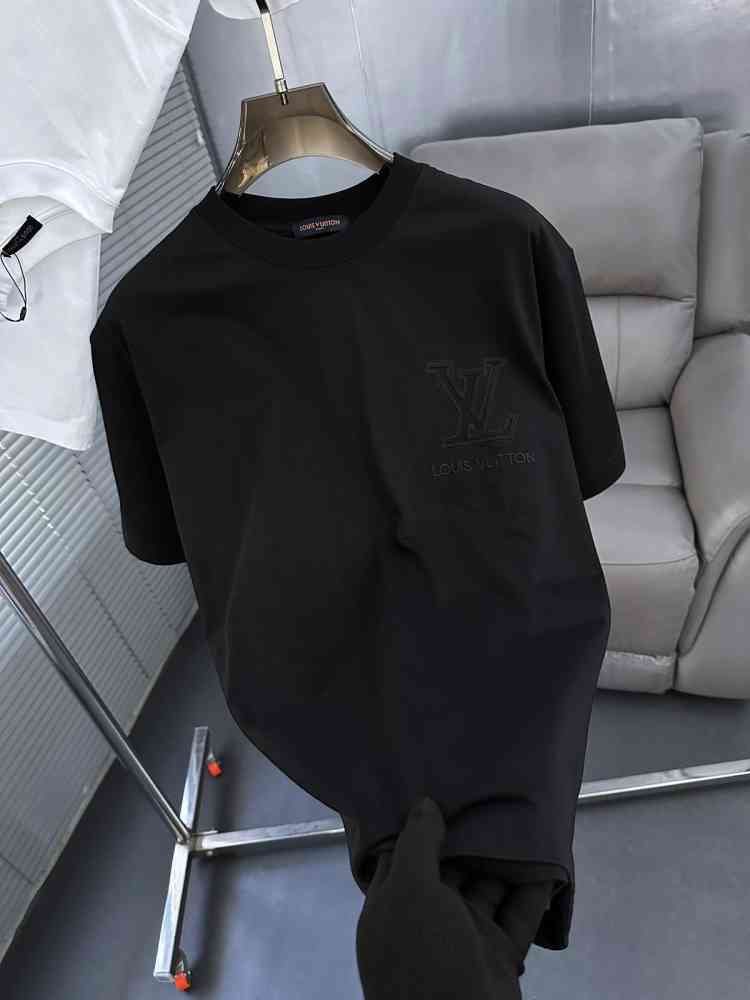 Louis Vuitton Black Embroidery Logo Premium T-shirt-1
