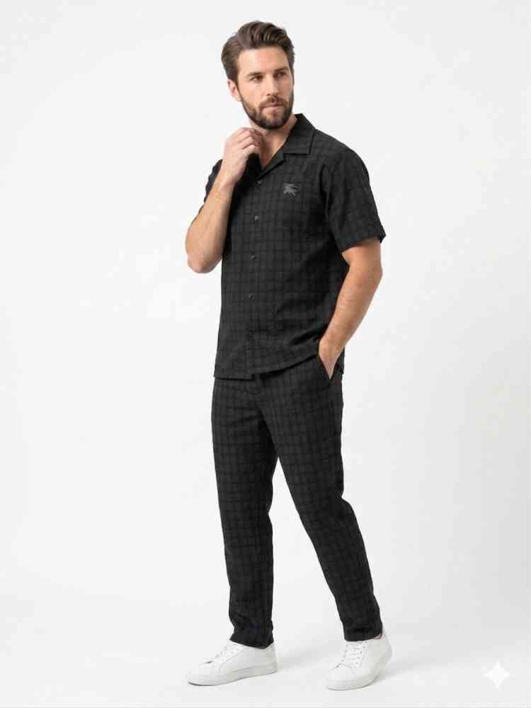 Burberry Black T-shirt Premium Quality Co-ordinates-1