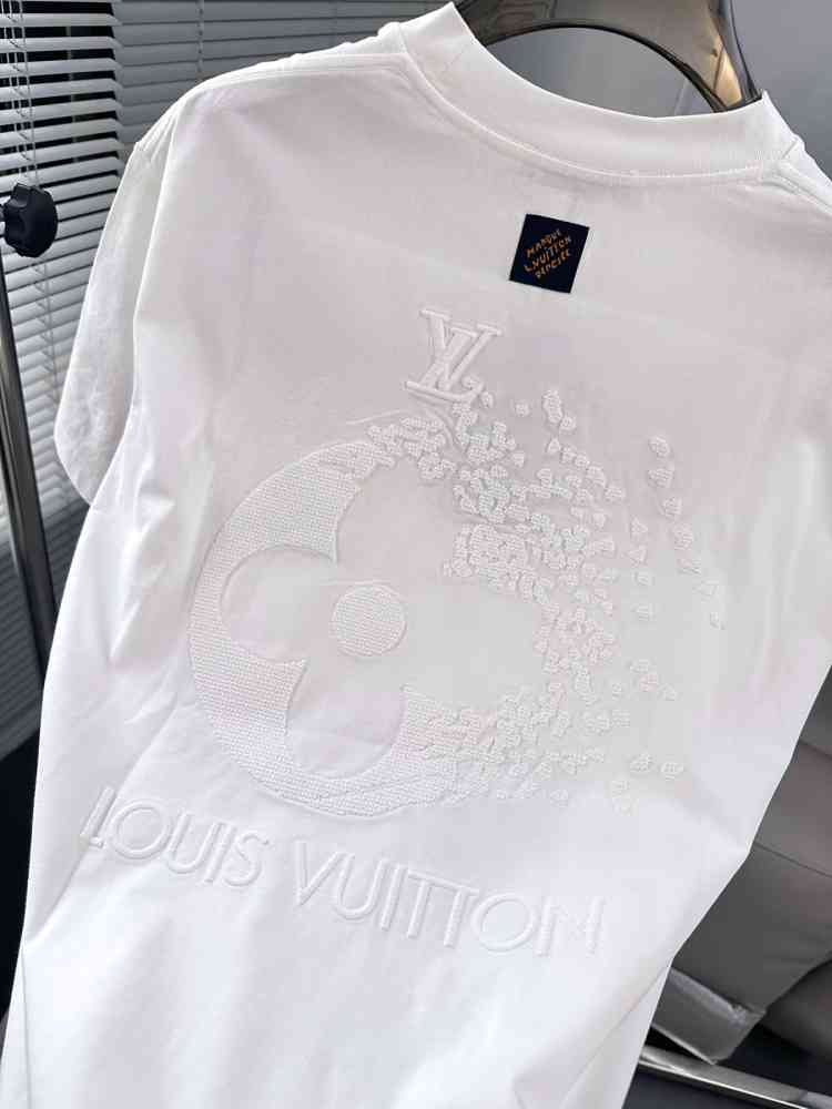 Louis Vuitton White Embroidery Logo Premium T-shirt-thumb-3