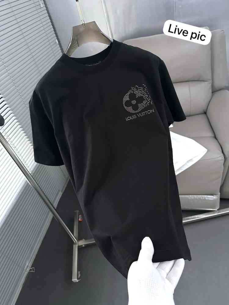 Louis Vuitton Black Embroidery Logo Premium T-shirt-thumb-4