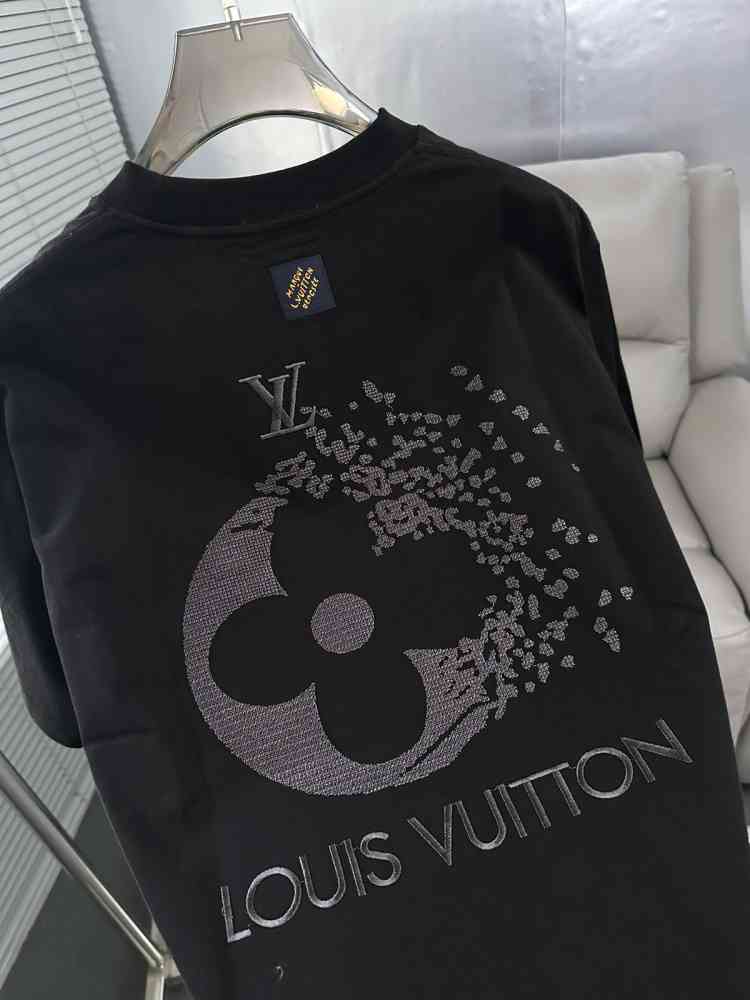 Louis Vuitton Black Embroidery Logo Premium T-shirt-thumb-6
