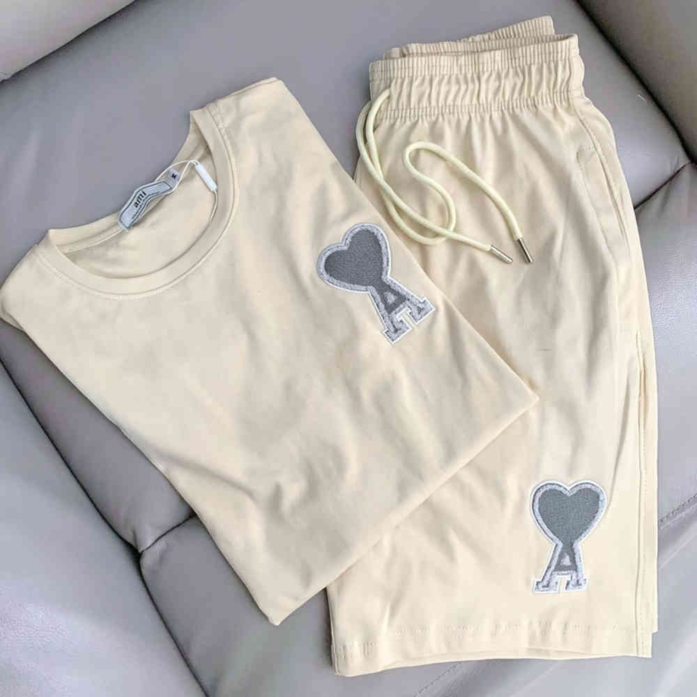 AMI Alexandre Mattiussi Ami de Cœur White T-Shirt and Shorts-1
