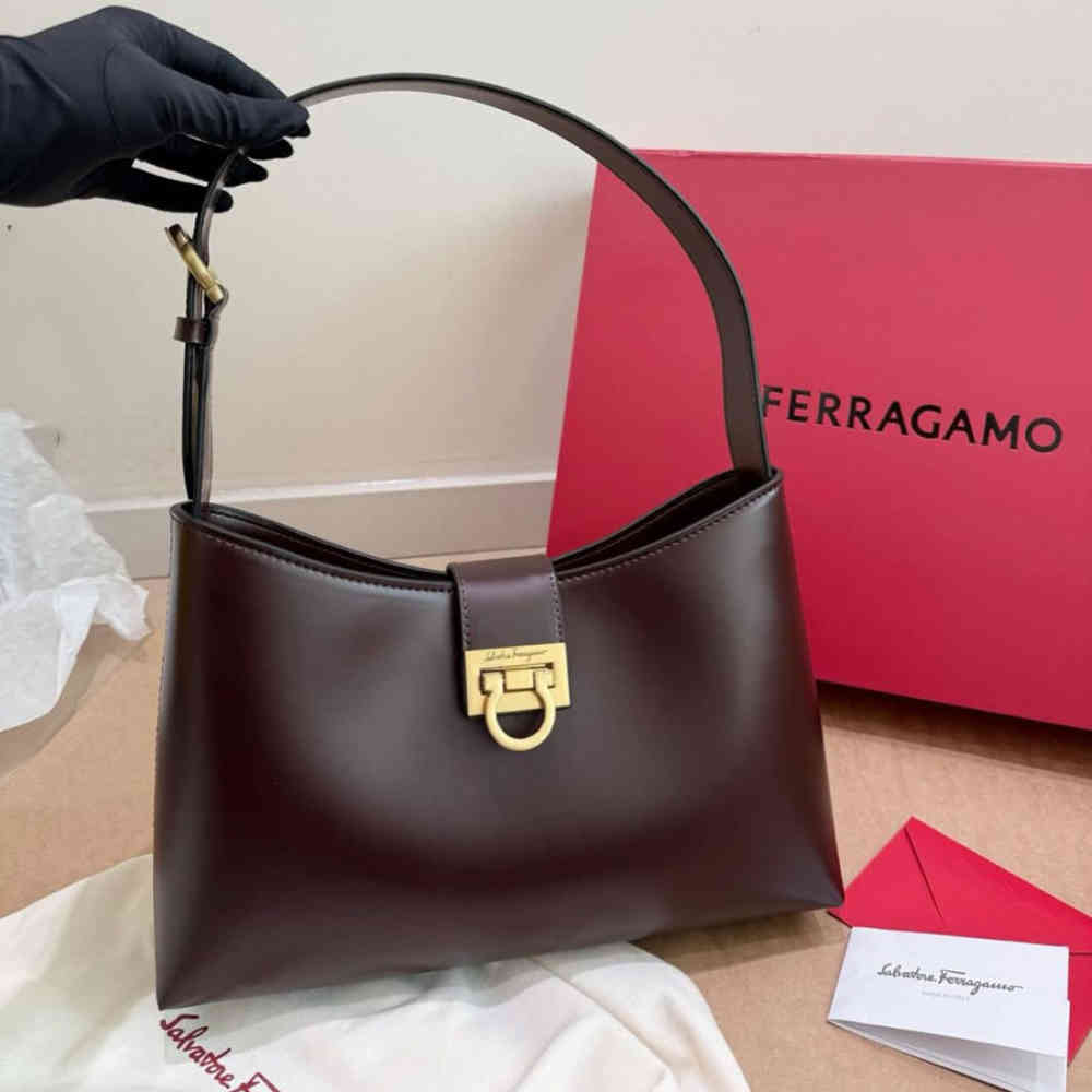 Coffee Ferragamo Trifolio Wine Shoulder Bag