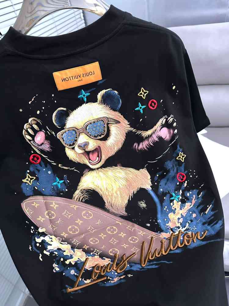 Louis Vuitton Black Embroidery Logo Premium T-shirt-4