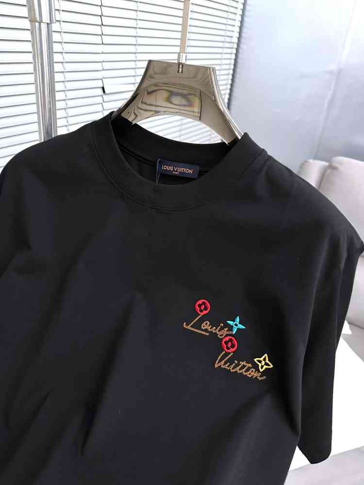 Louis Vuitton Black Embroidery Logo Premium T-shirt-3