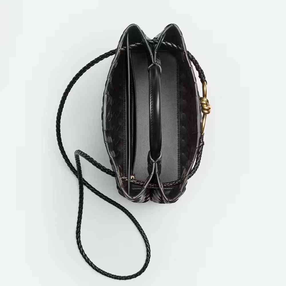 Bottega Veneta Andiamo Black Handbag-2