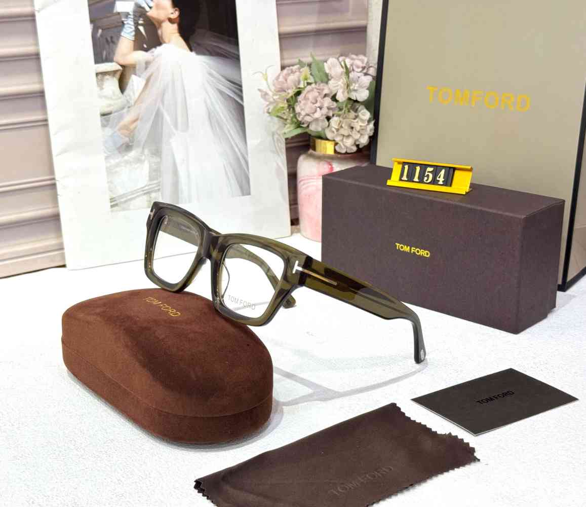 Green Tom Ford Pink Luxury Sunglasses