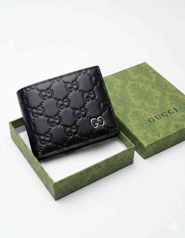 Gucci GG Supreme Monogram Compact Wallet