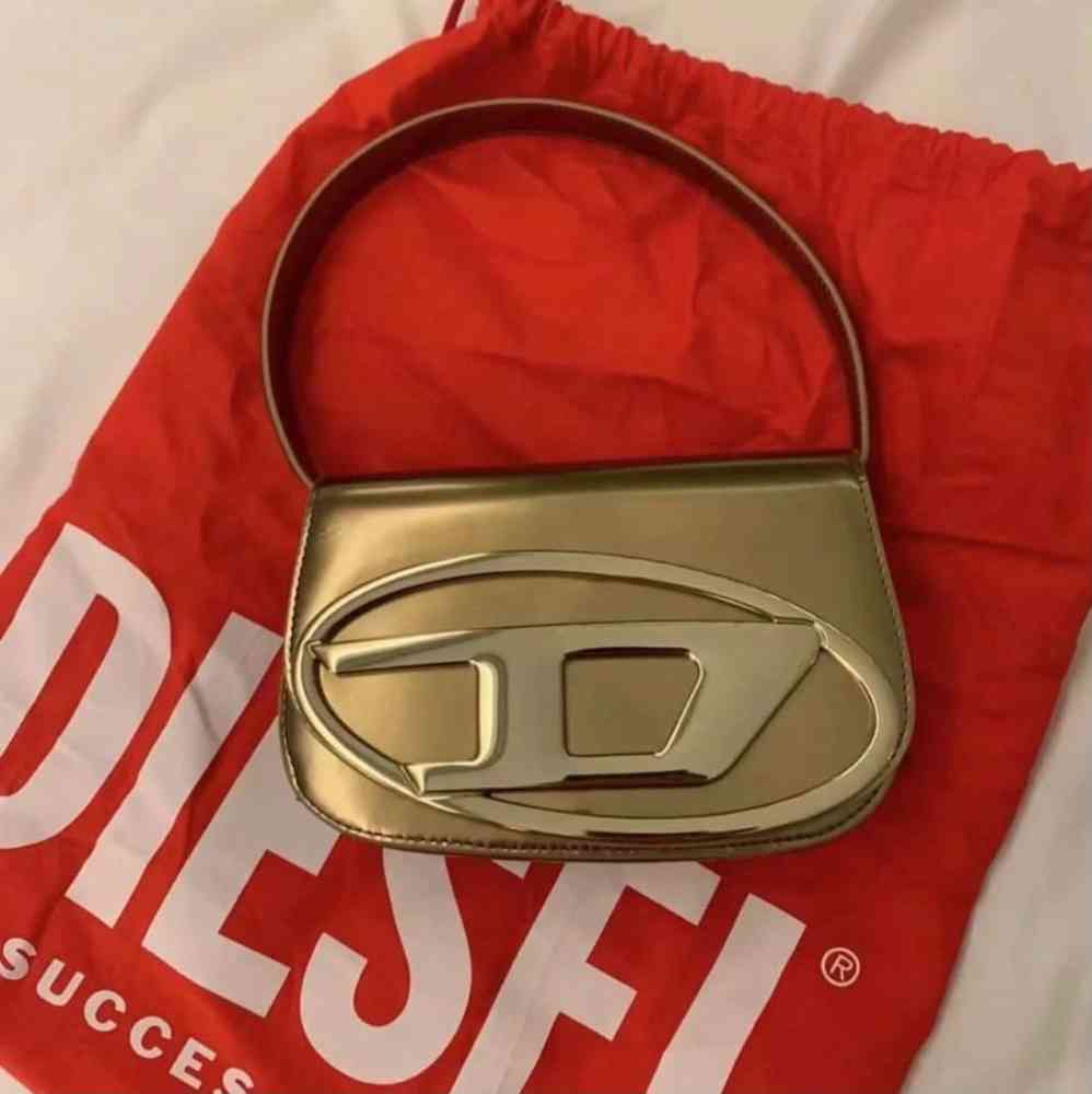Golden Diesel Play Pink Shoulder Bag
