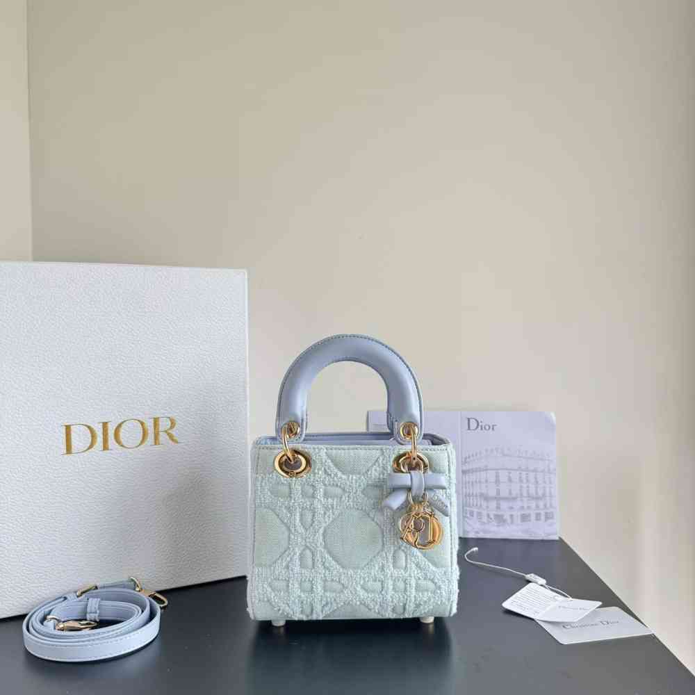 Lady Dior Signature Sky blue Handbag