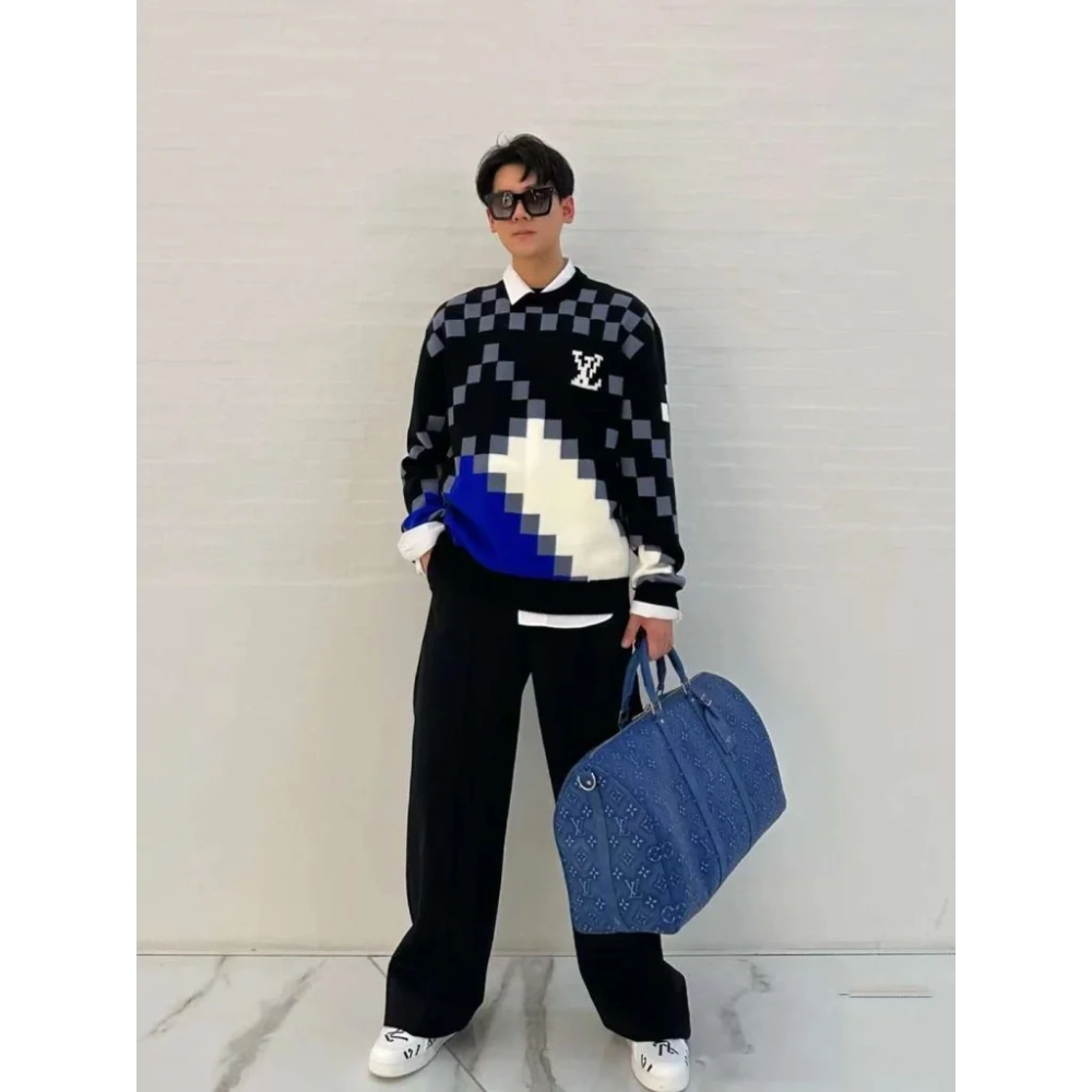 AUTHENTIC QUALITY PULLOVER