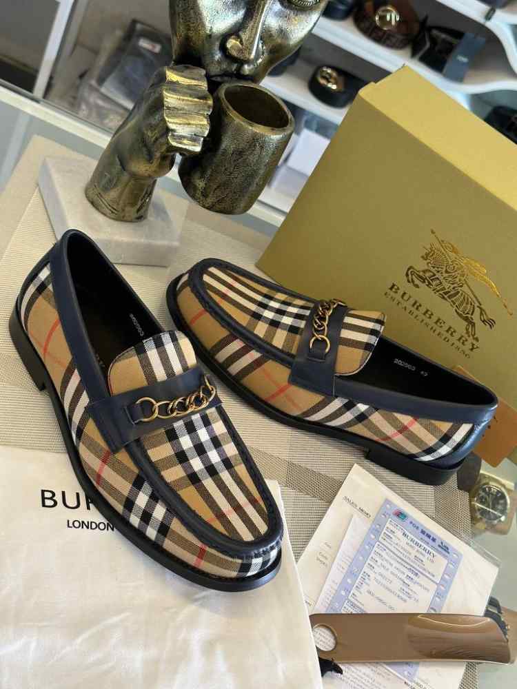 Burberry Moorley Vintage Check and Leather Chain-Link Loafers