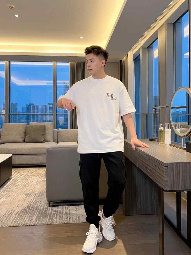 Louis Vuitton White Embroidery Logo Premium T-shirt