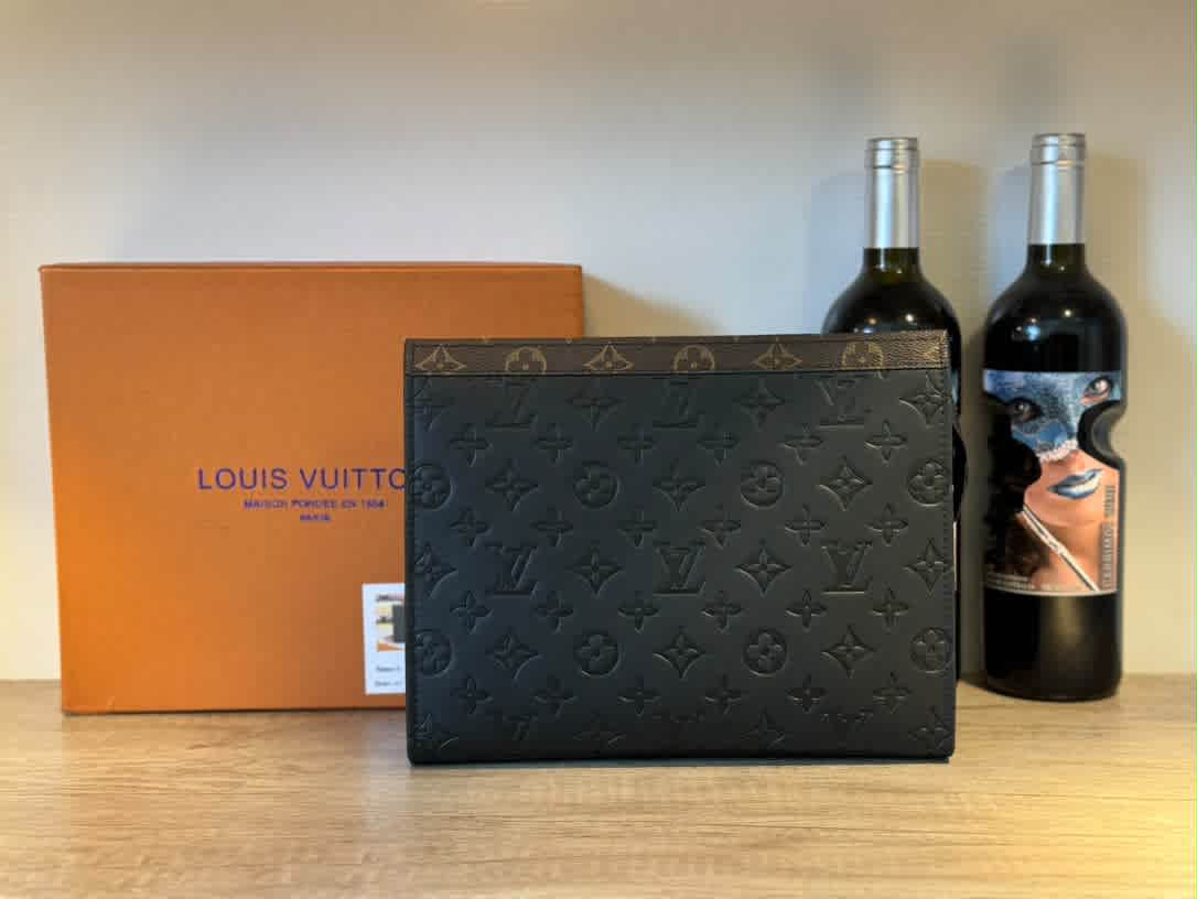 Louis Vuitton Black Premium Quality Pouches