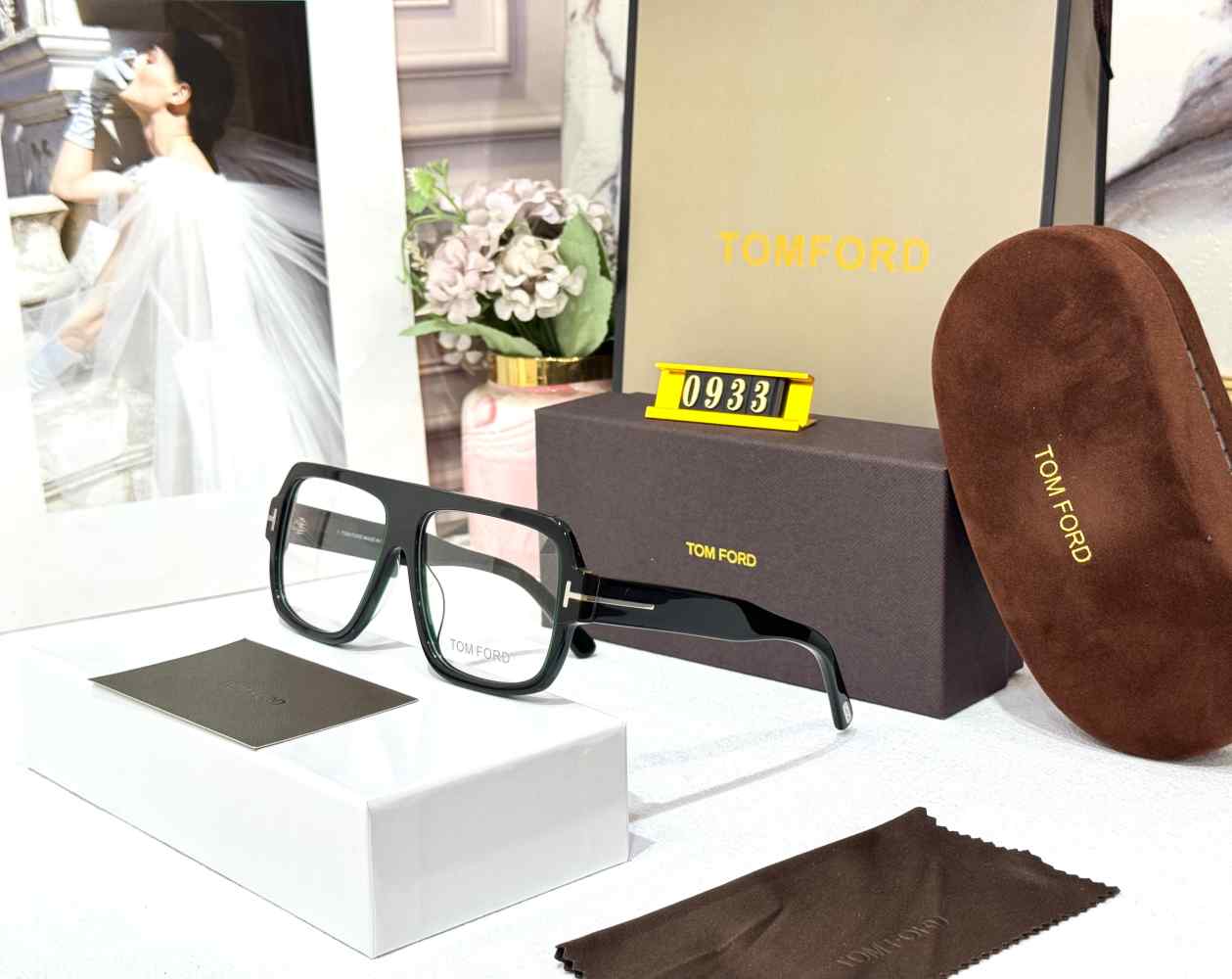 Tom Ford Green Premium Women's Sunglasses