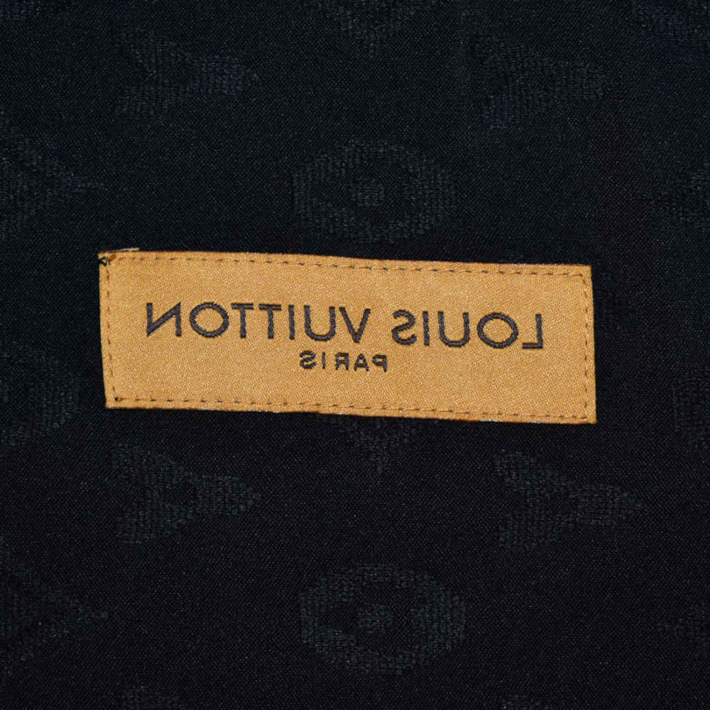 Louis Vuitton Black Premium Quality Half Sleeve T-shirt-3