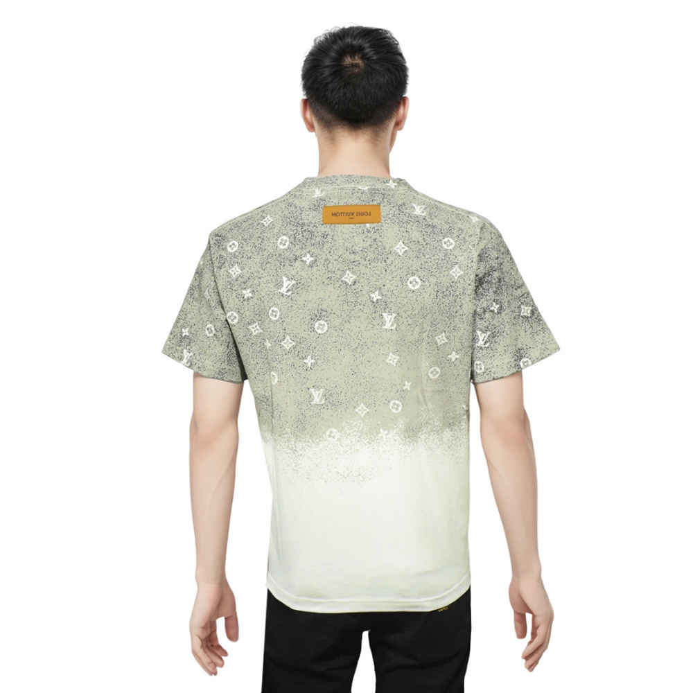 Louis Vuitton White Premium Quality Men's T-shirt-1